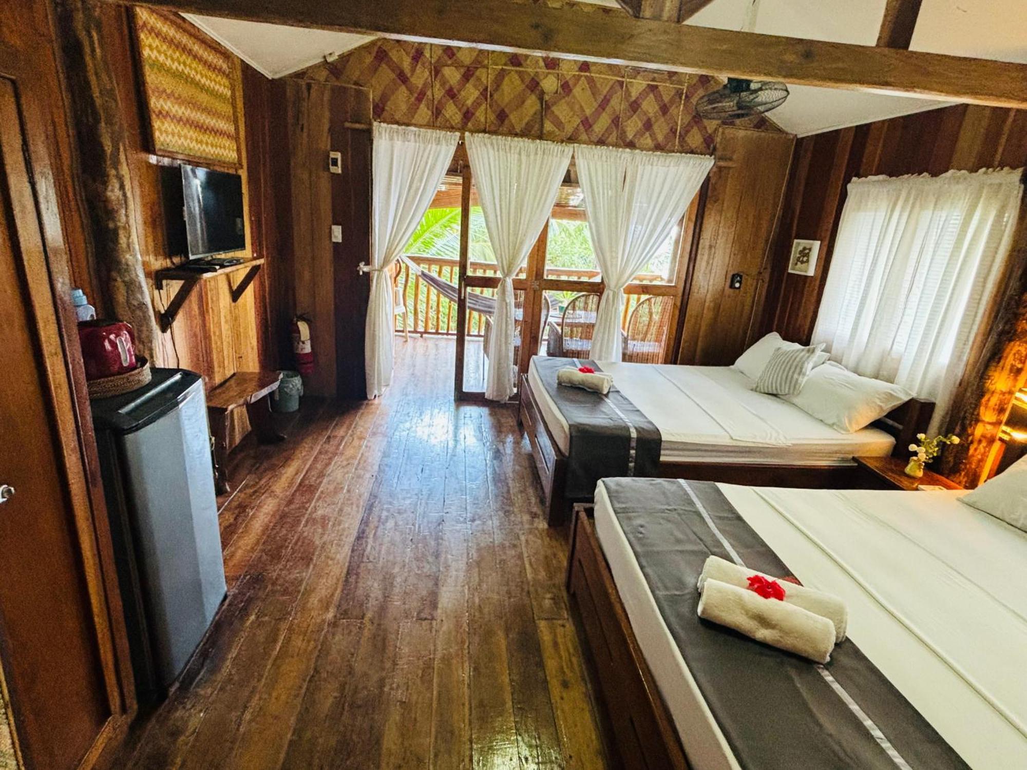 White Beach Front And Cottages Buruanga Luaran gambar