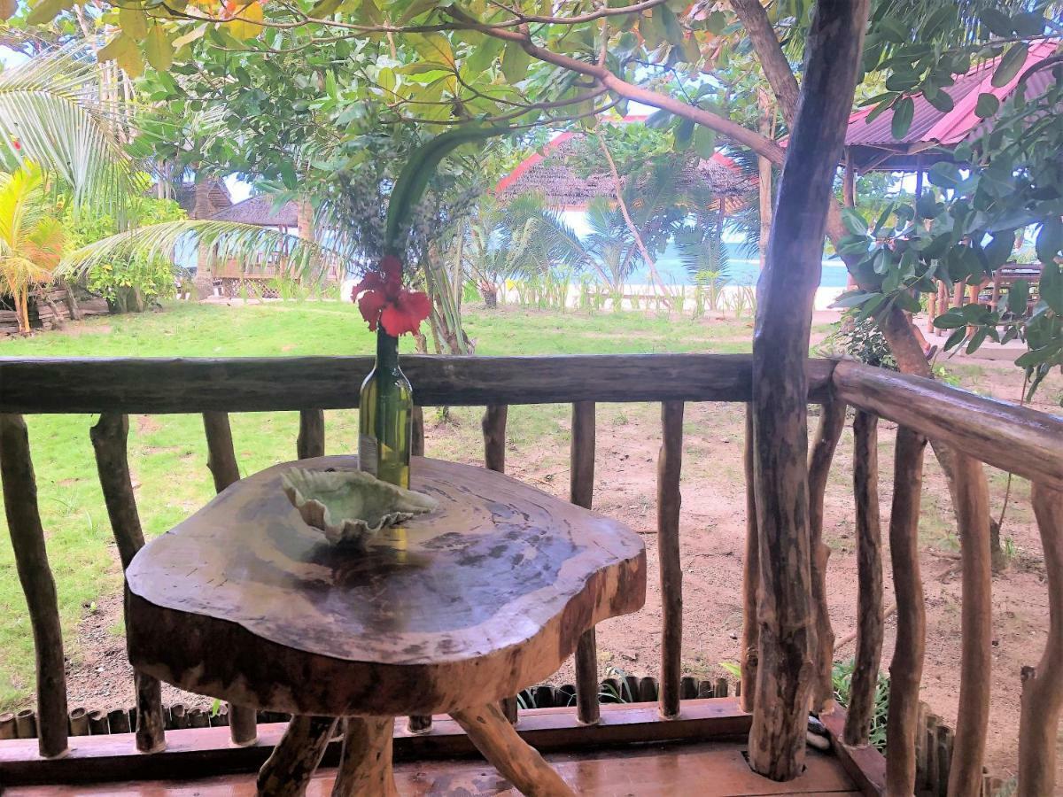 White Beach Front And Cottages Buruanga Luaran gambar